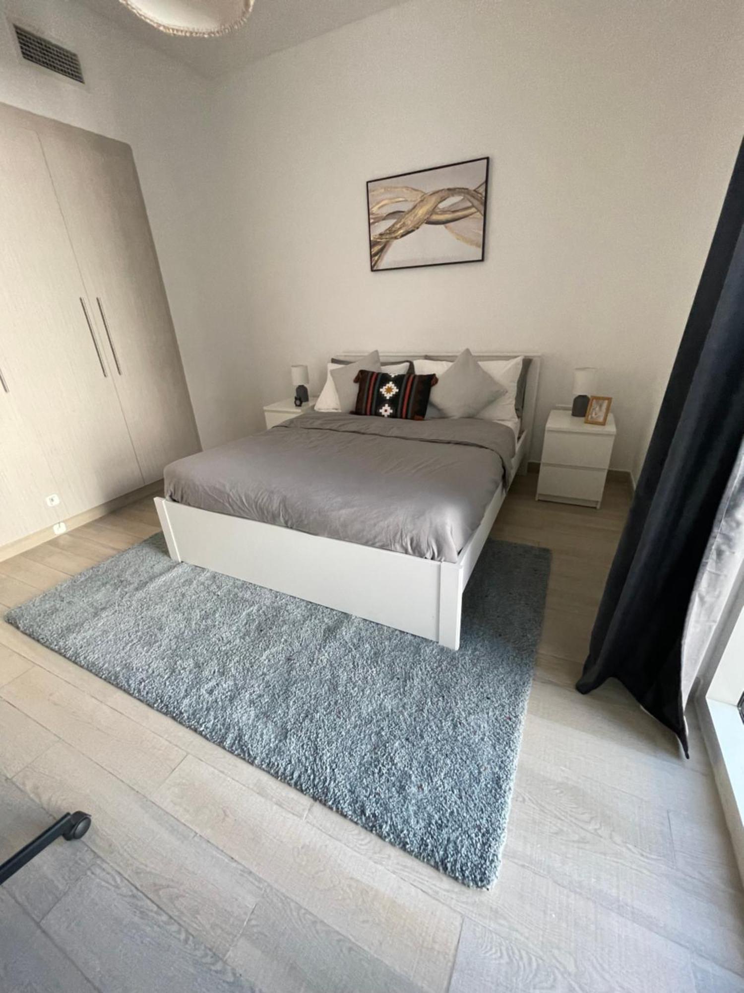 Daisy Hill 1br Waters Edge Canal View Theme Parks Yas Island Apartamento *