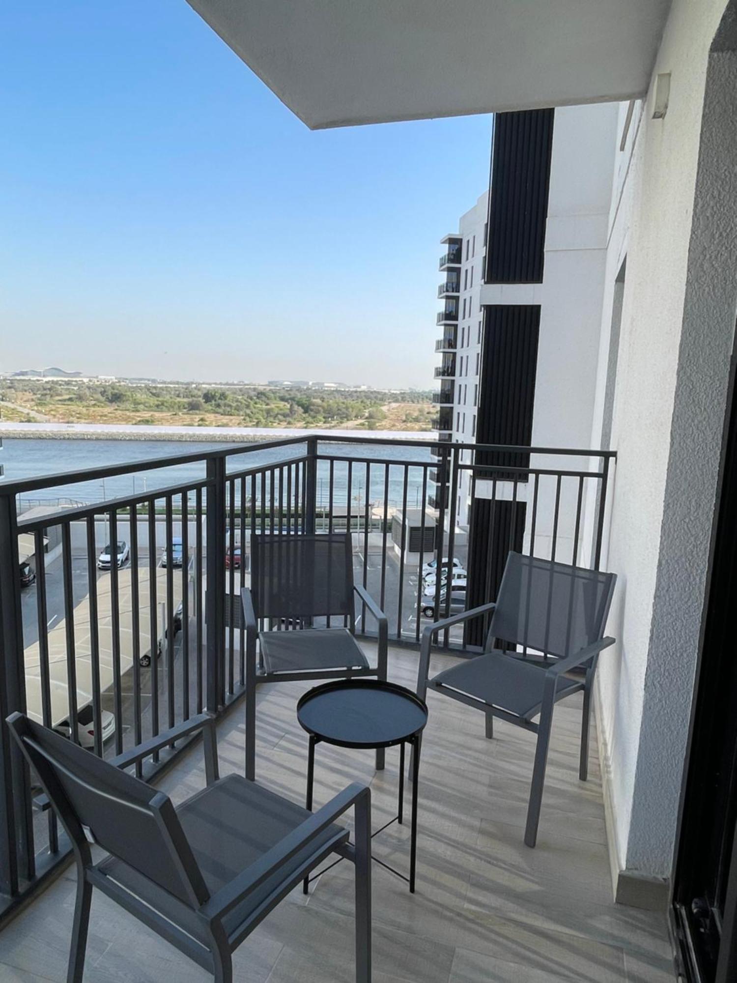 Daisy Hill 1br Waters Edge Canal View Theme Parks Yas Island Apartamento *